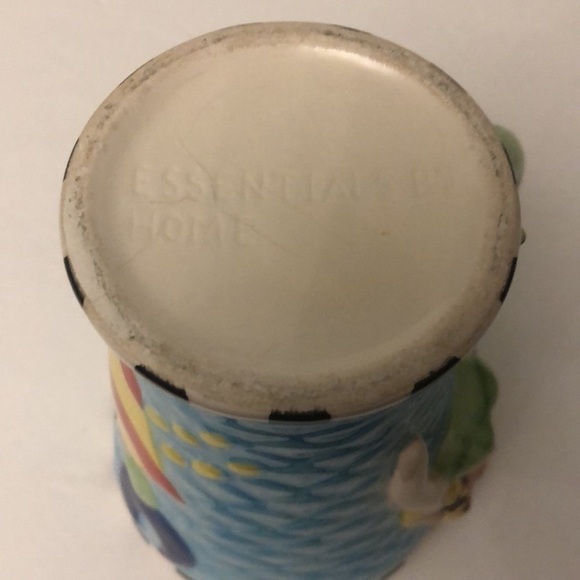 Essentials by Home Crab and Mermaid Oversize Coffee Mug - Picture 6 of 7